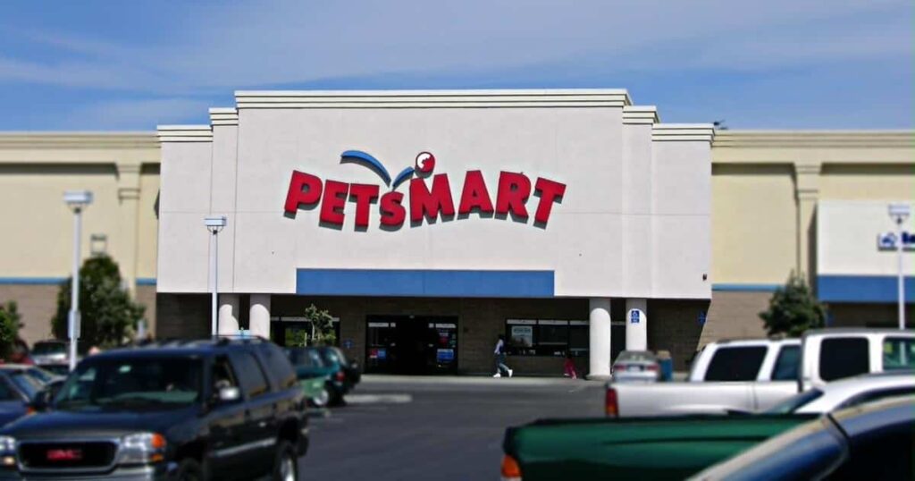 PetSmart helps pet parents check off bucket list adventures